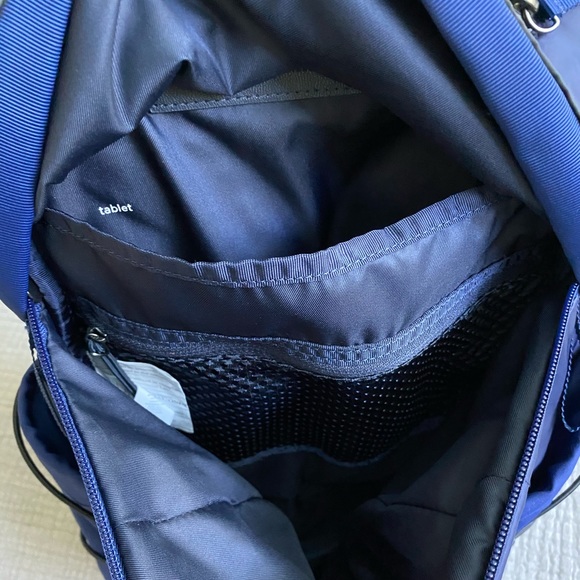 Lululemon Run All Day Backpack II Blueberry Jam - Picture 8 of 15